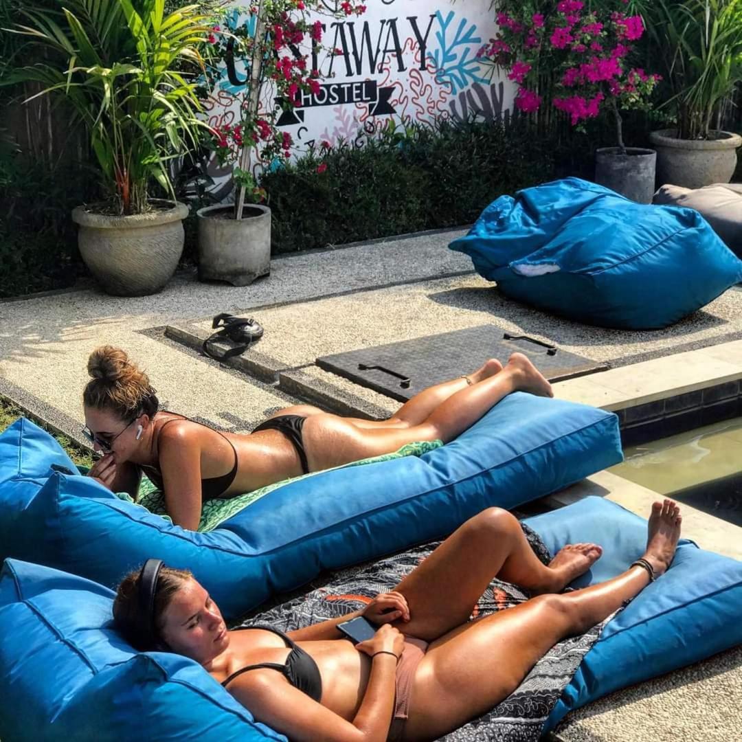 Castaway Hostel Canggu Buitenkant foto